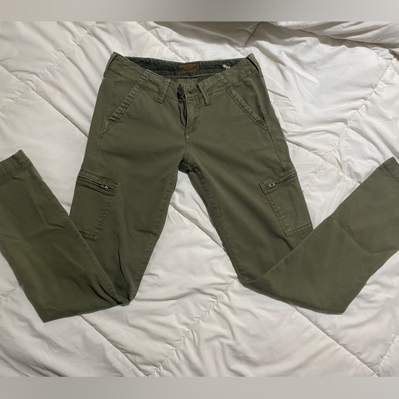 Lucky brand women’s cargo jeans - Picture 2 of 4